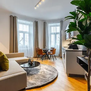  Apartmán Trendy With - Smart Tv, Coffee Machine In Meidling